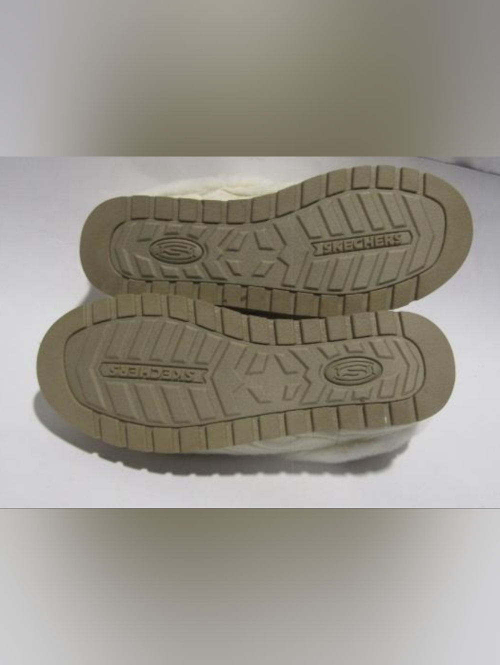 Sketchers Keepsakes Ice Angel Cable Knit Faux Fur Clogs Size 7 New - Picture 9 of 10